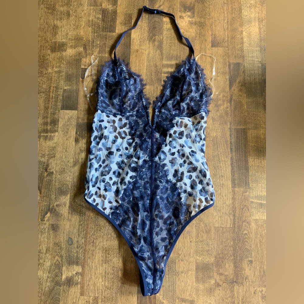 BNWT Victorias Secret Halter Bodysuit Size Small